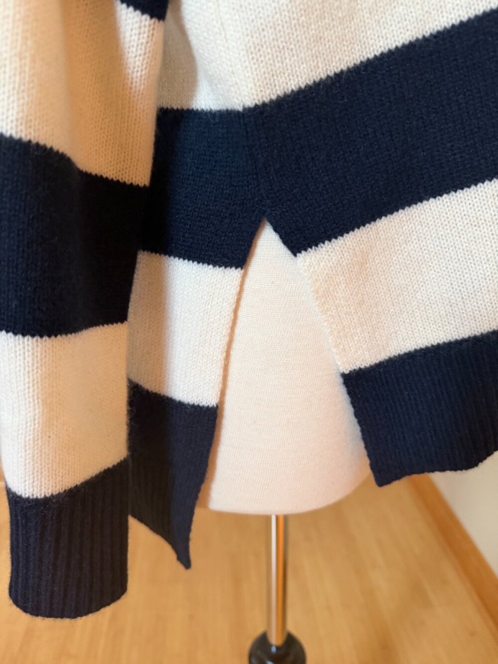 Jenni Kayne Cashmere Boyfriend Sweater in Navy Stripe - Picture 3 of 7